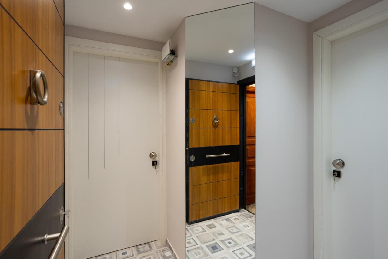 Scirocco Apartment In Corfu Center Eksteriør bilde